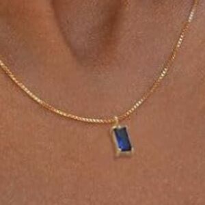 Stunning Nordstrom Sparkling 14KT dip Sapphire Square  pendant necklace